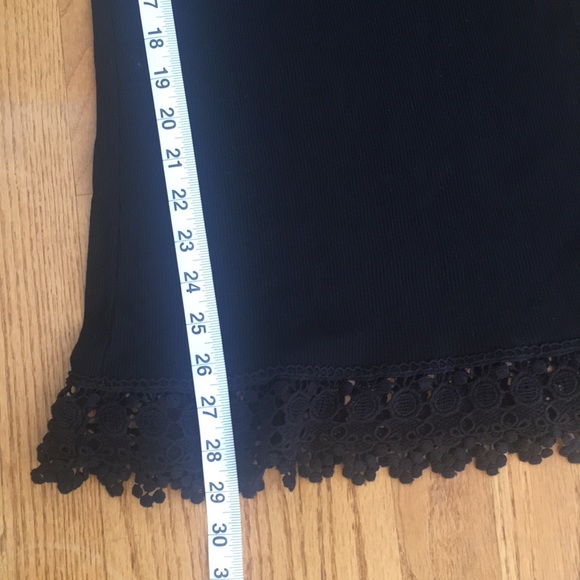 Women’s Tank Top Ribbed Black Long Size XL Bottom Laced - Picture 3 of 5